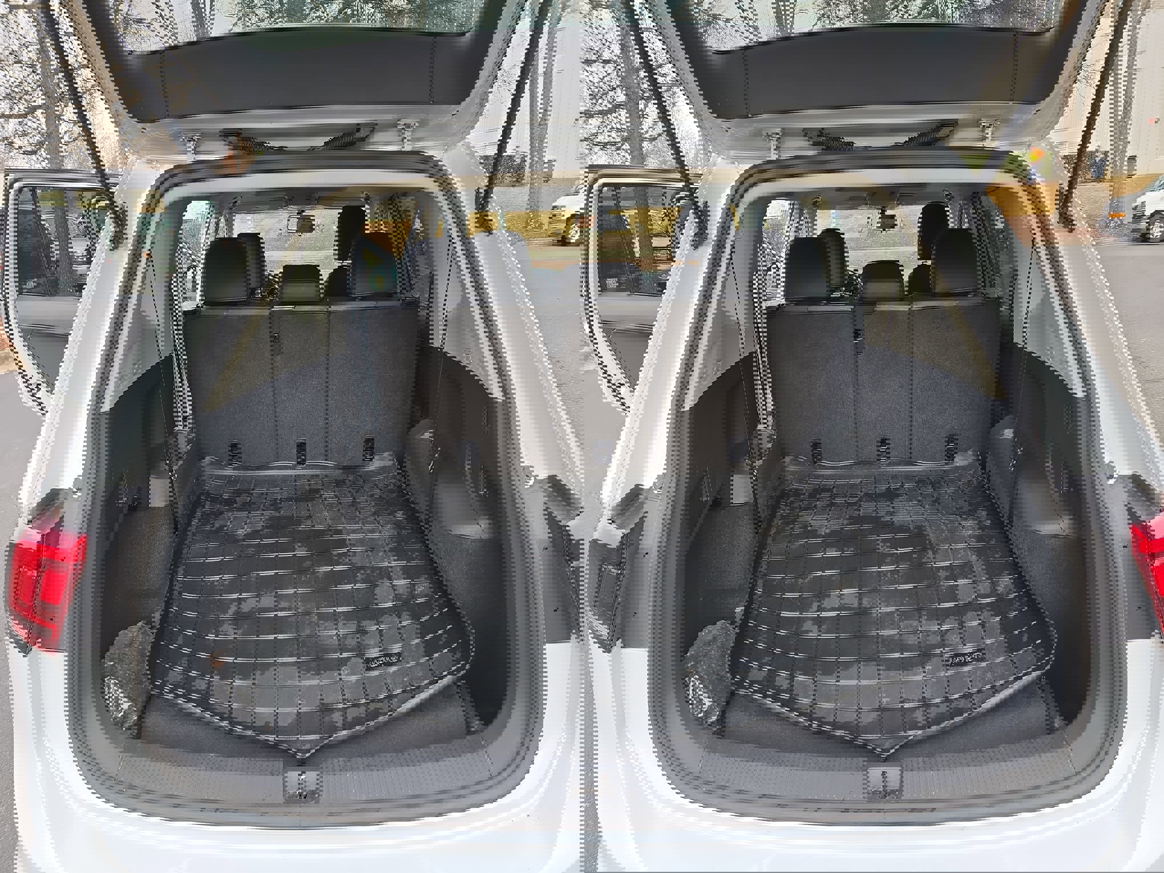 Used 2019 Volkswagen Tiguan SE w/ Panoramic Sunroof Package image 12