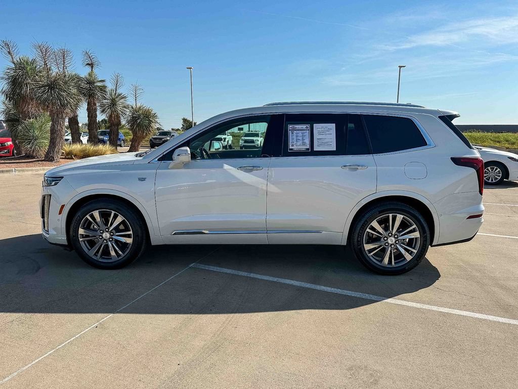 Used 2020 Cadillac XT6 Premium Luxury w/ Platinum Package FWD image 6