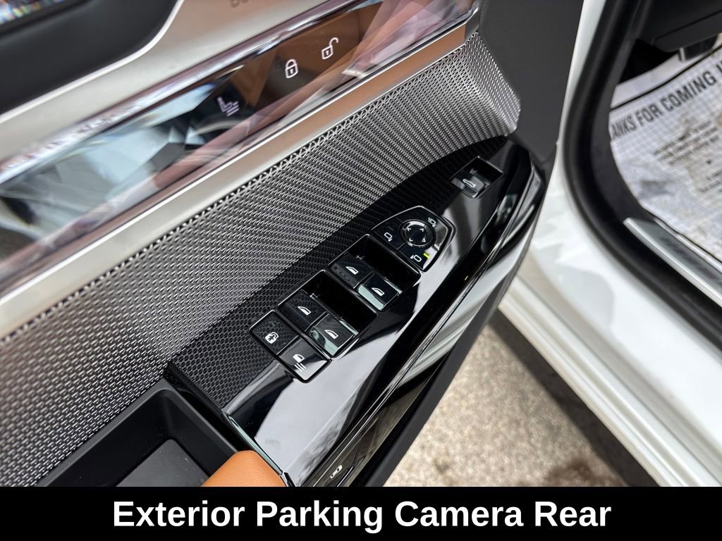Used 2025 BMW 740i xDrive AWD/4WD image 14