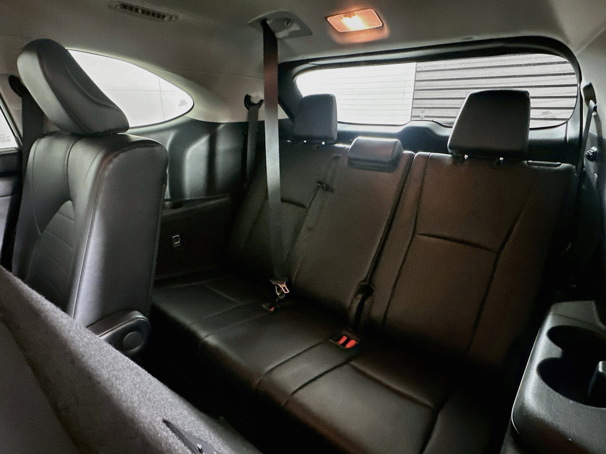 Used 2020 Toyota Highlander XLE FWD image 29