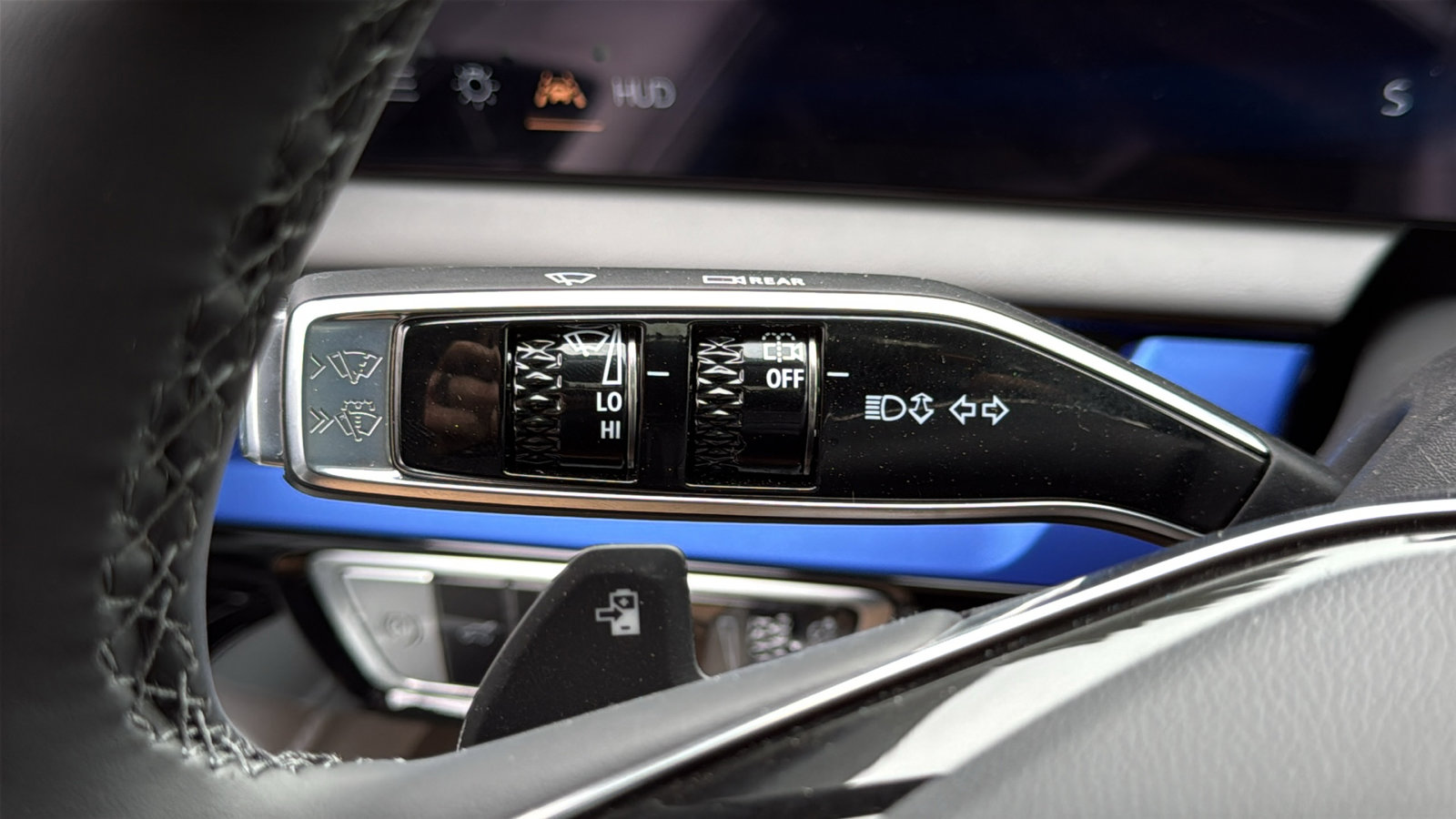 New 2026 Cadillac Optiq Luxury 2 image 14