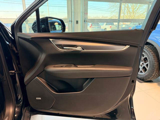 Used 2023 Cadillac XT5 Luxury image 23
