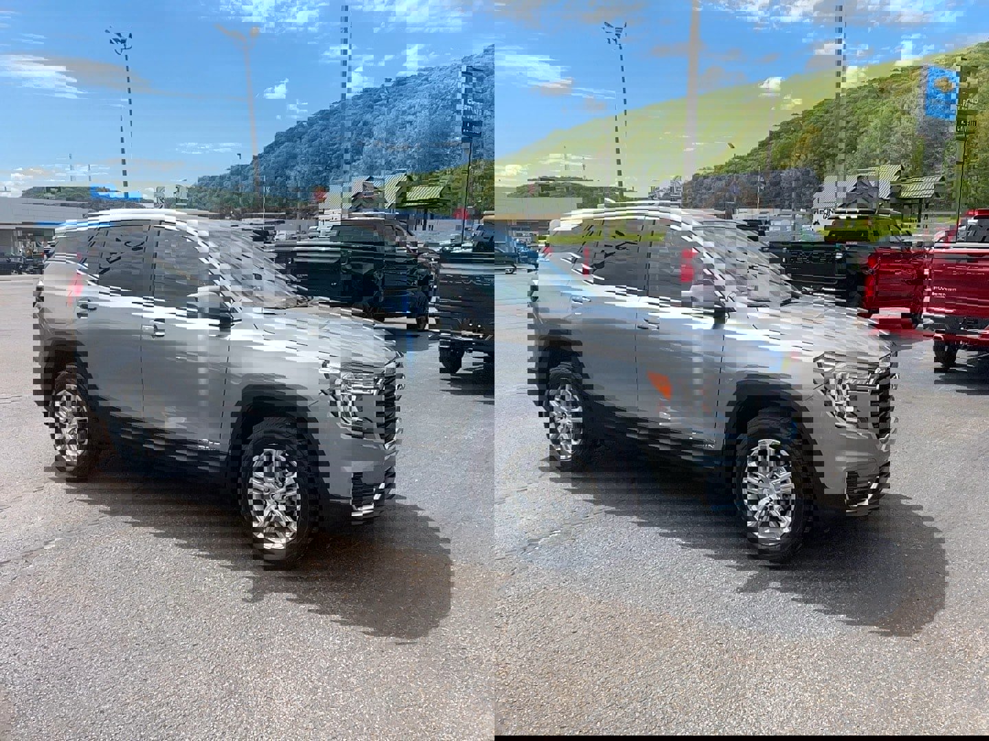 Used 2023 GMC Terrain SLE