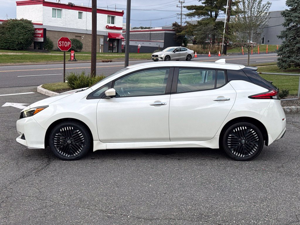 Used 2023 Nissan Leaf SV Plus FWD image 4