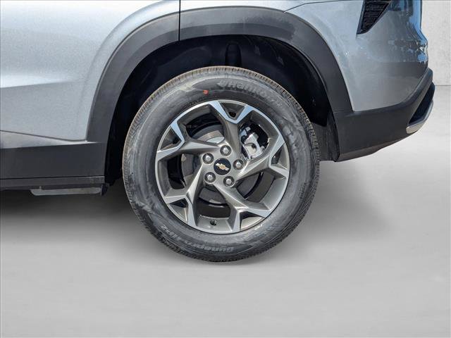 New 2026 Chevrolet Trax LT w/ Driver Confidence Package FWD image 10