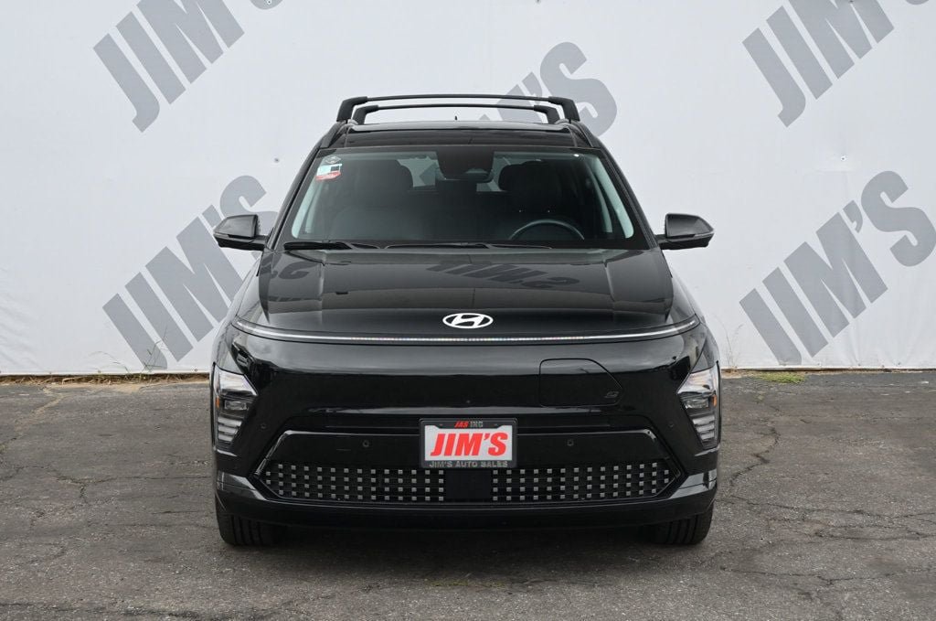 Used 2025 Hyundai Kona Limited FWD image 2