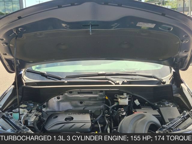 Used 2023 Buick Encore GX Preferred w/ Cold Weather Comfort Package AWD/4WD image 27