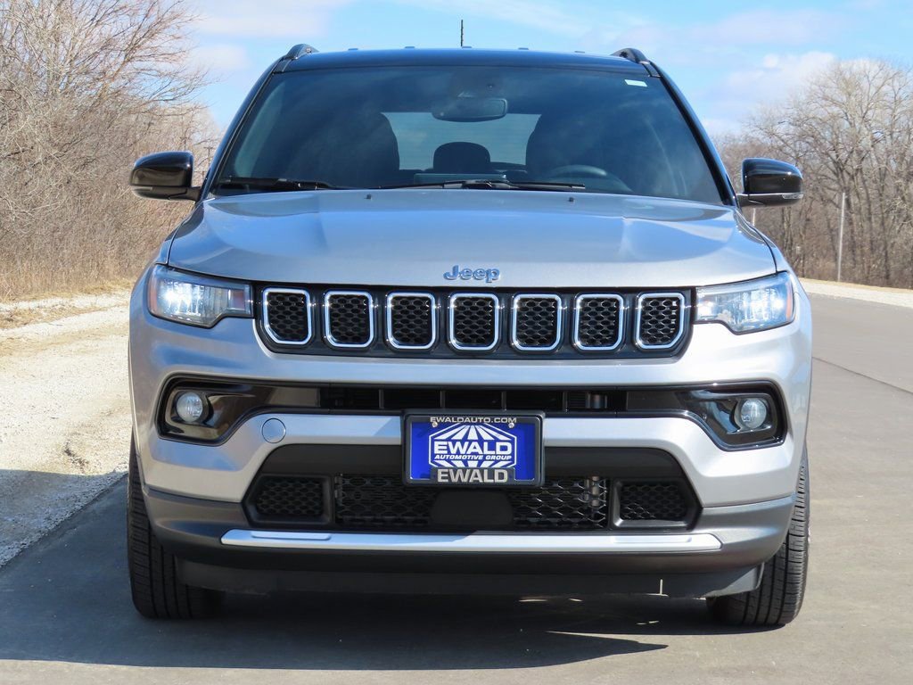 Certified 2023 Jeep Compass Limited AWD/4WD image 14