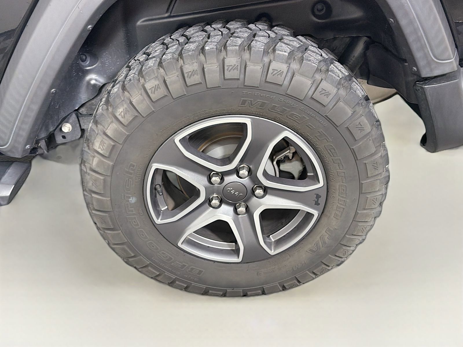 Used 2021 Jeep Wrangler Sport image 31