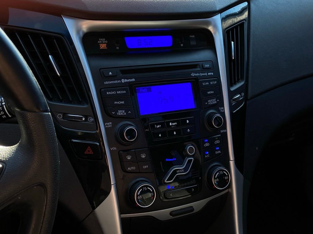 Used 2013 Hyundai Sonata Limited image 14