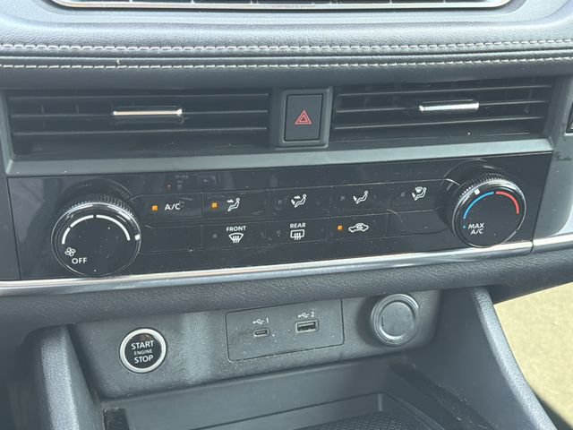 Used 2022 Nissan Rogue S FWD image 15