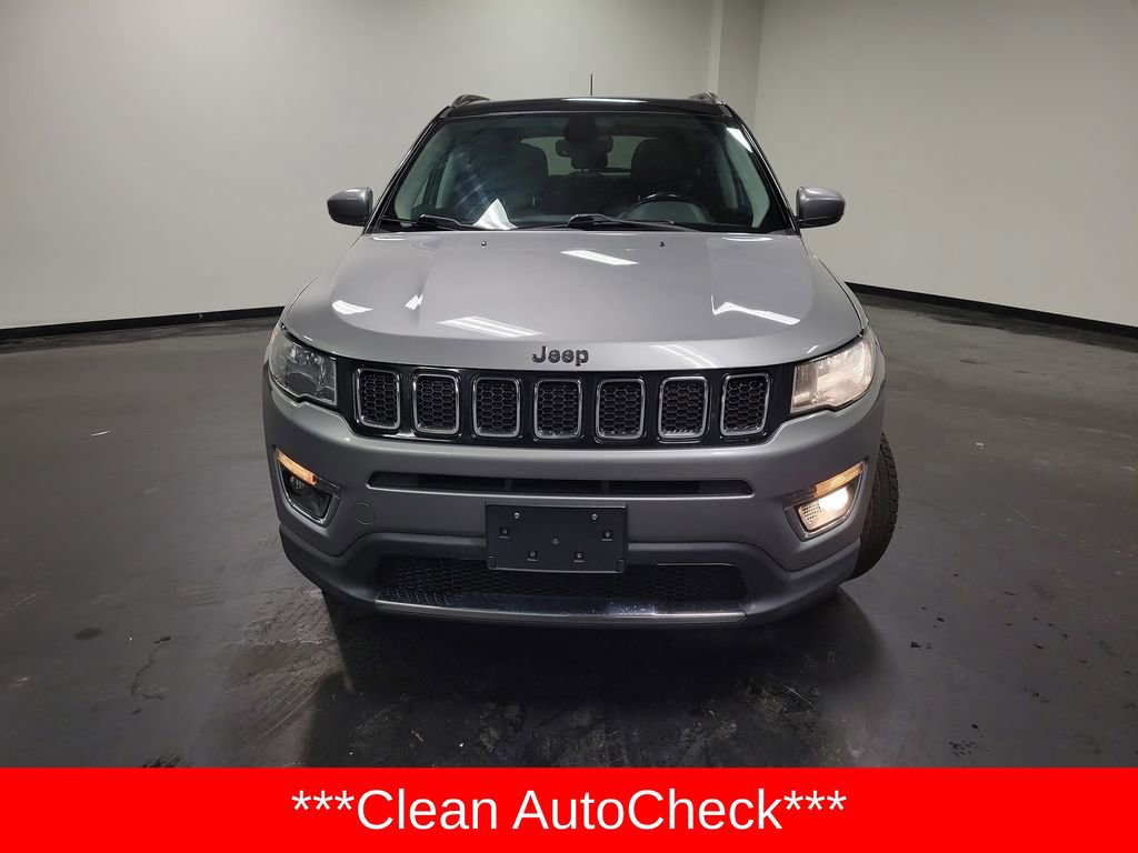 Used 2018 Jeep Compass Limited w/ Navigation Group image 2