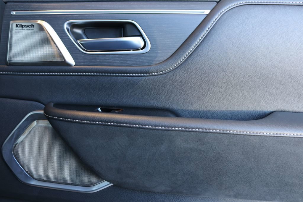 Certified 2025 INFINITI QX80 Sensory image 32