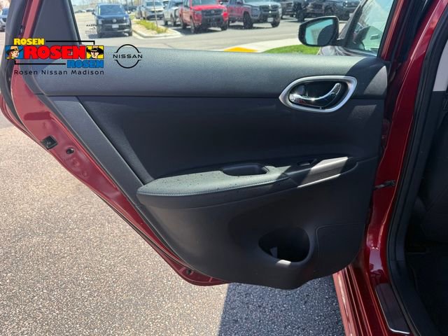 Used 2018 Nissan Sentra SR FWD image 18