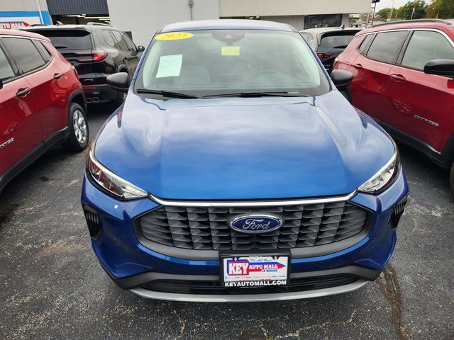 Used 2023 Ford Escape Active image 2