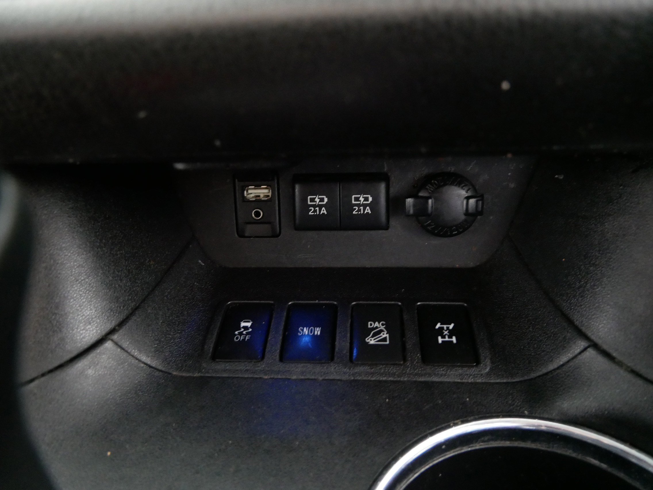 Used 2018 Toyota Highlander SE AWD/4WD image 30