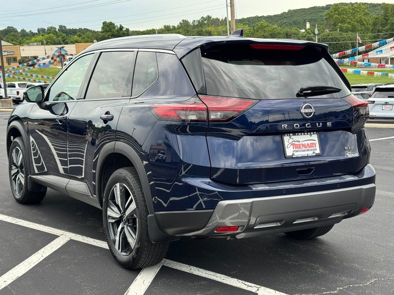Used 2024 Nissan Rogue SL w/ SL Premium Package FWD image 6