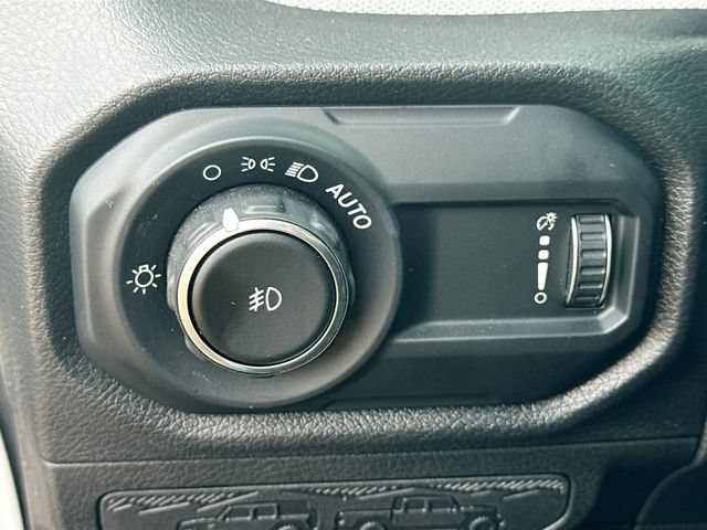 Used 2024 Jeep Wrangler Unlimited Sport AWD/4WD image 32