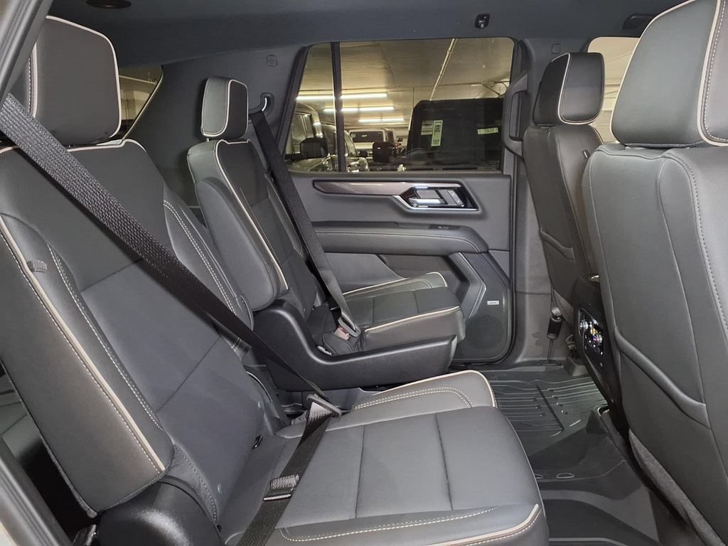 New 2026 GMC Yukon Elevation w/ LPO, Floor Liner Package RWD image 7