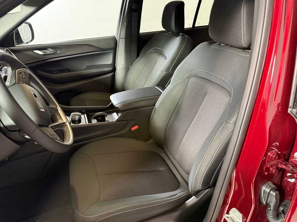 Certified 2025 Jeep Grand Cherokee Laredo X w/ Luxury Tech Group I image 12