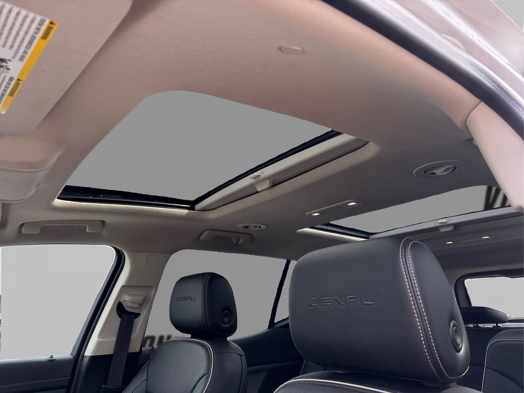 Used 2023 GMC Acadia Denali w/ Denali Technology Package image 22
