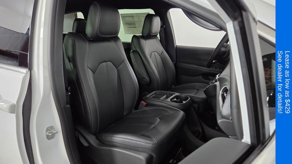 New 2027 Chrysler Pacifica Select AWD/4WD image 32