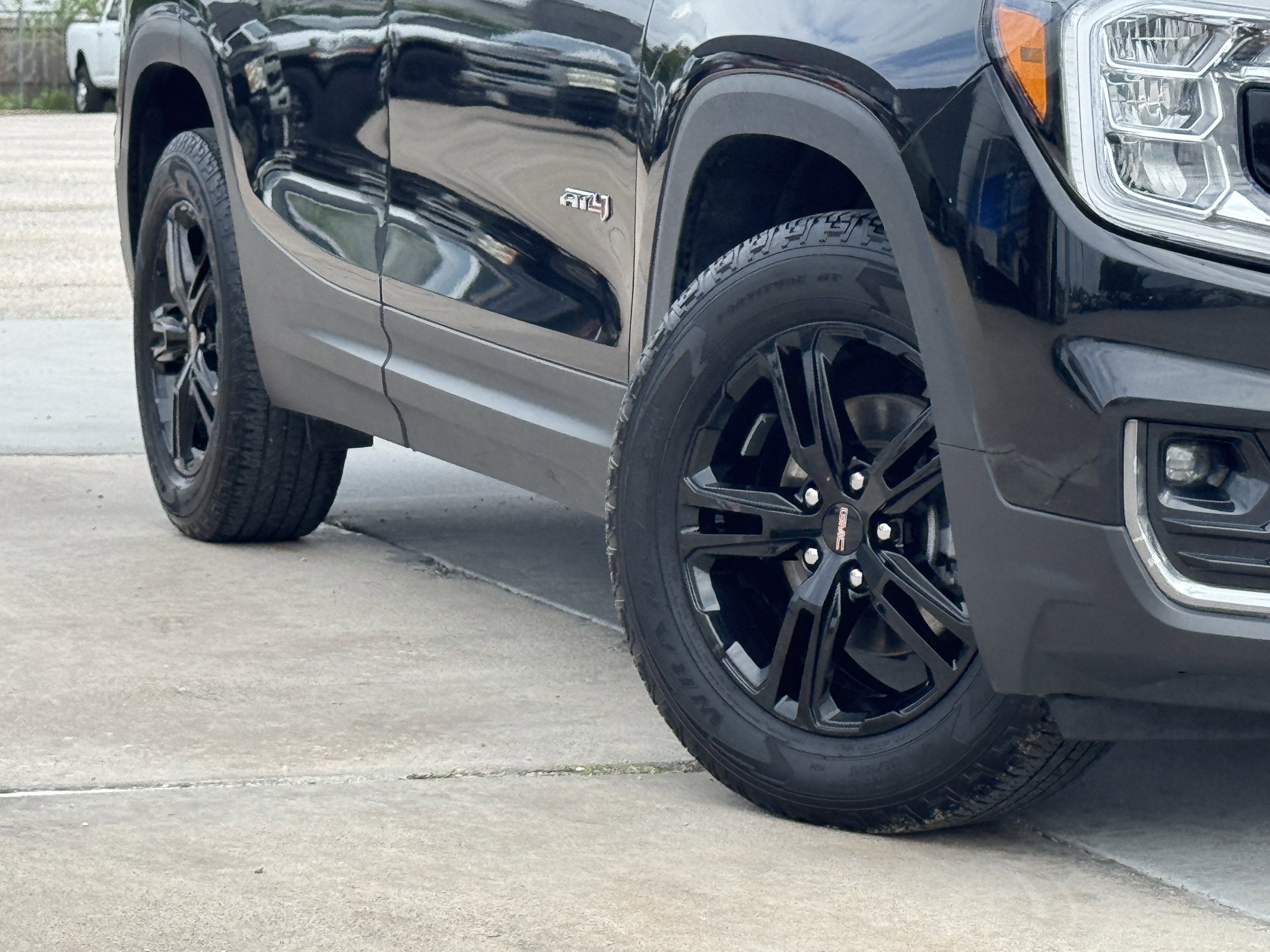 Used 2023 GMC Terrain AT4 image 12