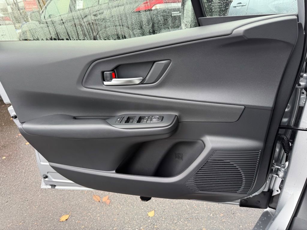 New 2026 Toyota Prius Plug-In Hybrid FWD image 33