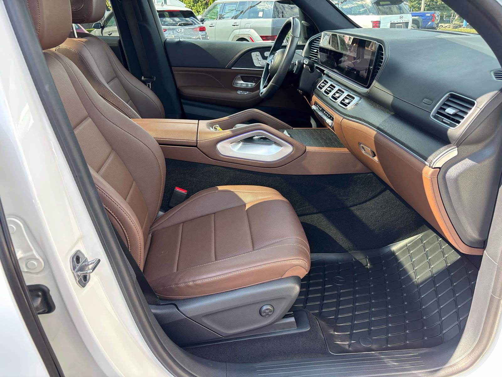 Used 2024 Mercedes-Benz GLE 350 4MATIC image 18