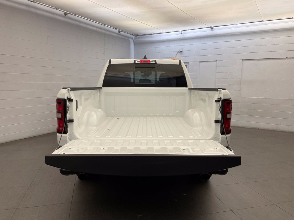 New 2026 RAM 1500 Express AWD/4WD image 5
