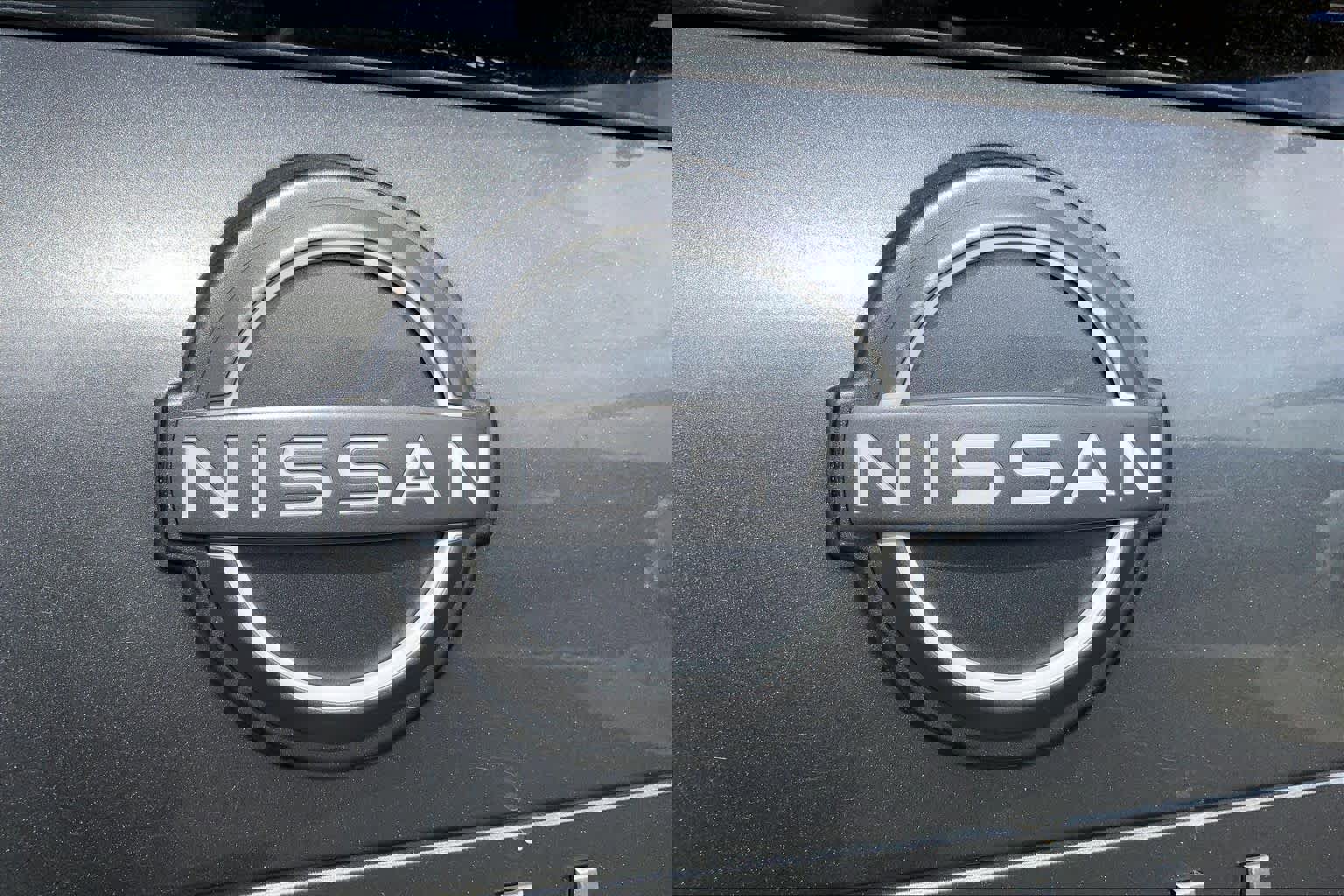 Used 2025 Nissan Rogue SV w/ SV Premium Package FWD image 31