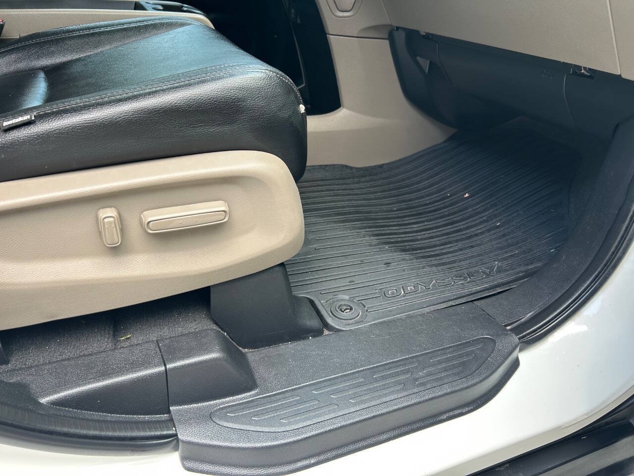 Used 2019 Honda Odyssey EX image 23