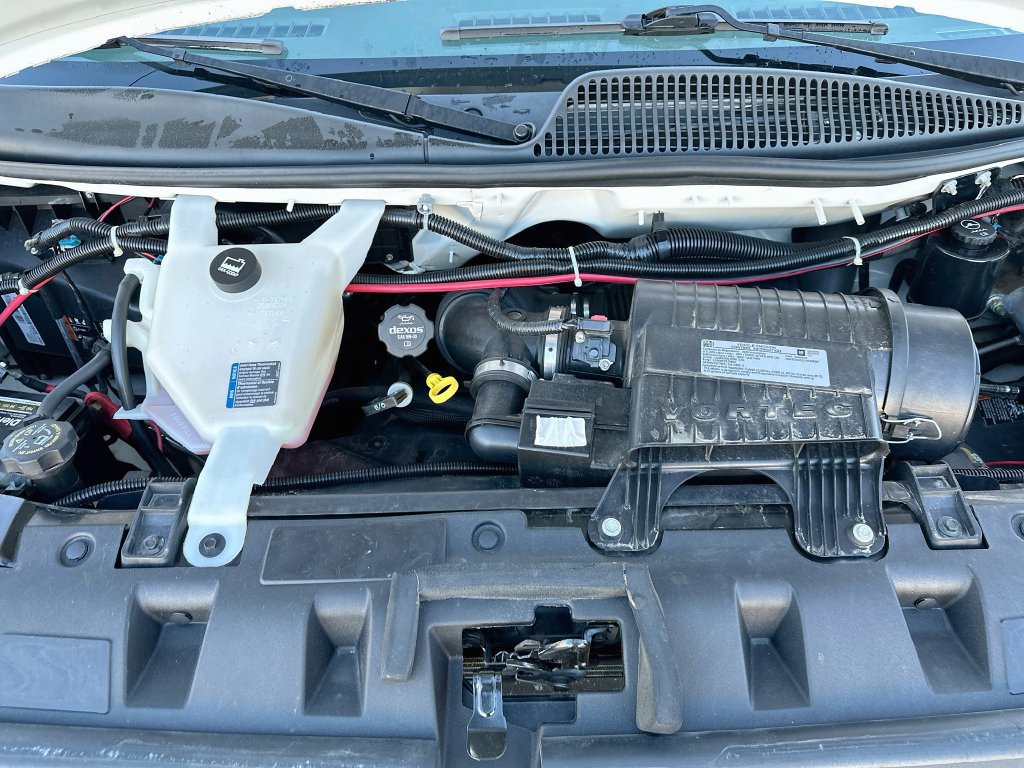 Used 2020 Chevrolet Express 3500 w/ Power Convenience Package RWD image 32