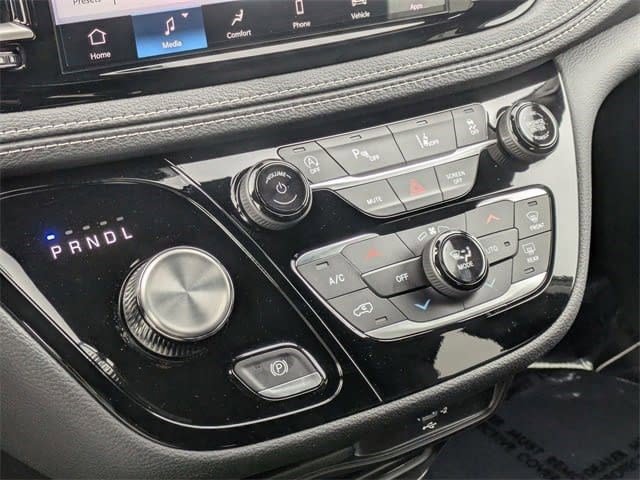 New 2026 Chrysler Pacifica Select FWD image 13