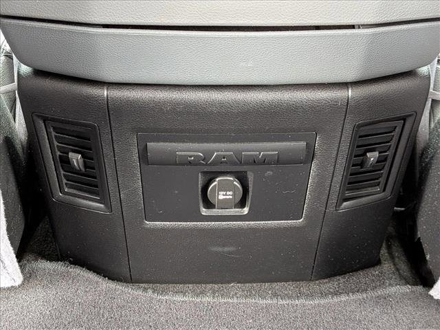 Used 2015 RAM 1500 Big Horn image 15