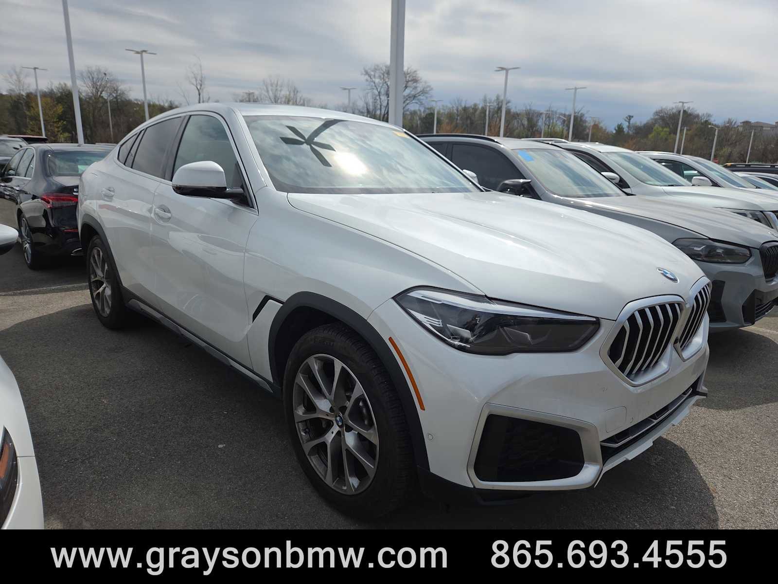 Used 2023 BMW X6 xDrive40i w/ Premium Package image 1