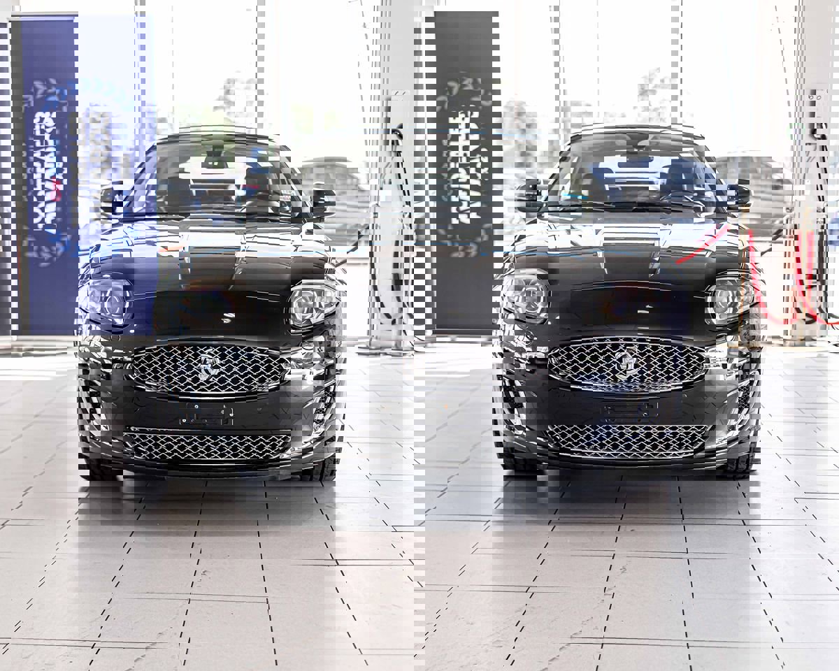 Used 2012 Jaguar XK Convertible image 2