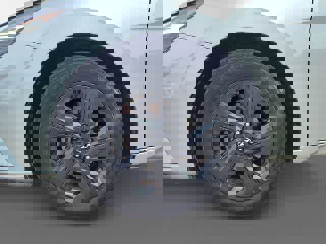 Certified 2021 Hyundai Elantra SEL w/ Convenience Package FWD image 9