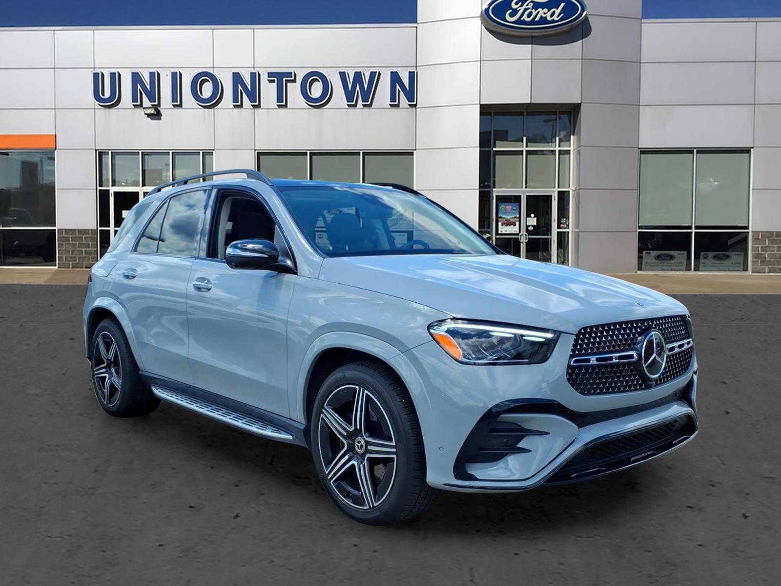 Used 2024 Mercedes-Benz GLE 350 4MATIC image 1