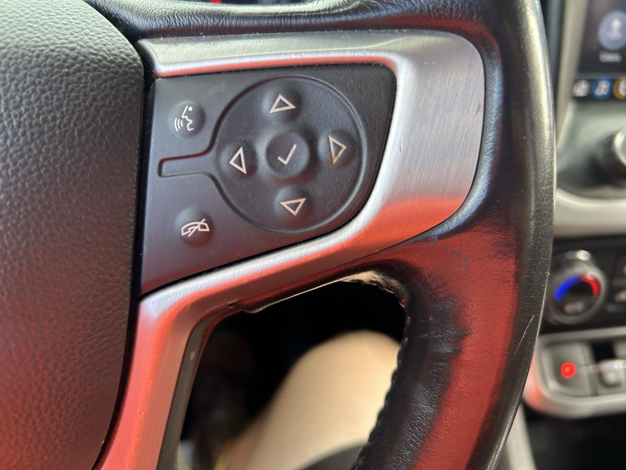 Used 2022 GMC Acadia SLT w/ LPO, Roadside Safety Package AWD/4WD image 20