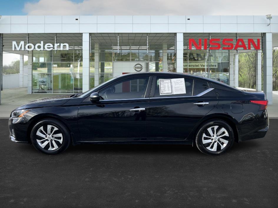Certified 2025 Nissan Altima 2.5 S image 2