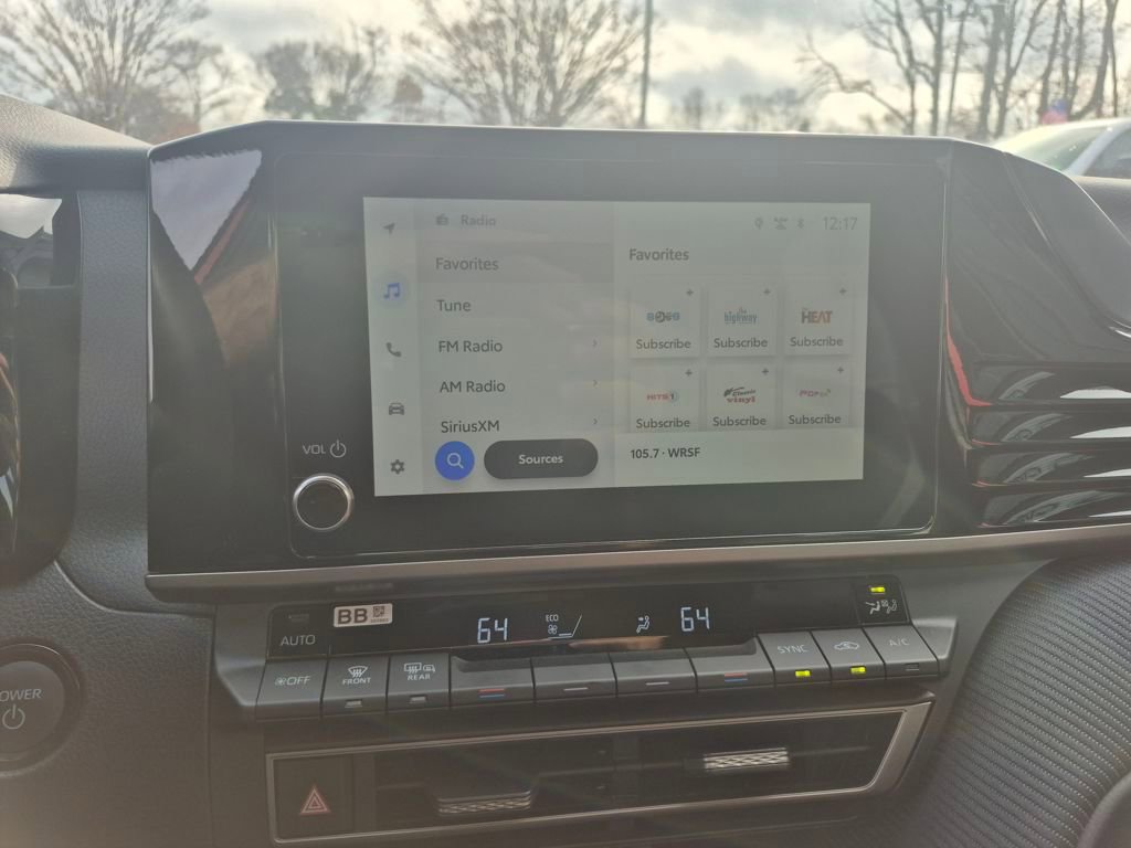 Used 2025 Toyota Camry LE image 15