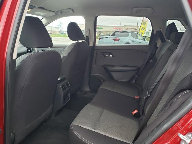 Used 2023 Nissan Rogue SV image 13