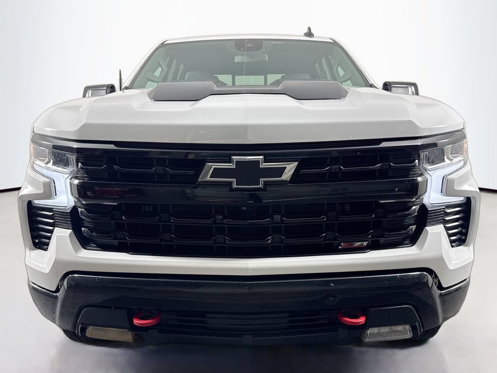 Used 2022 Chevrolet Silverado 1500 LT Trail Boss w/ LT Trail Boss Premium Package AWD/4WD image 2