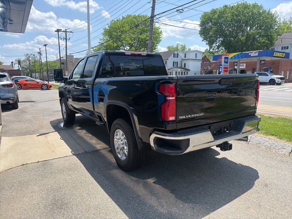 New 2026 Chevrolet Silverado 2500 LTZ w/ LTZ Plus Package AWD/4WD image 3