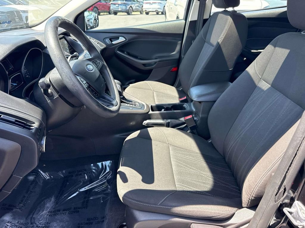 Used 2017 Ford Focus SEL image 22