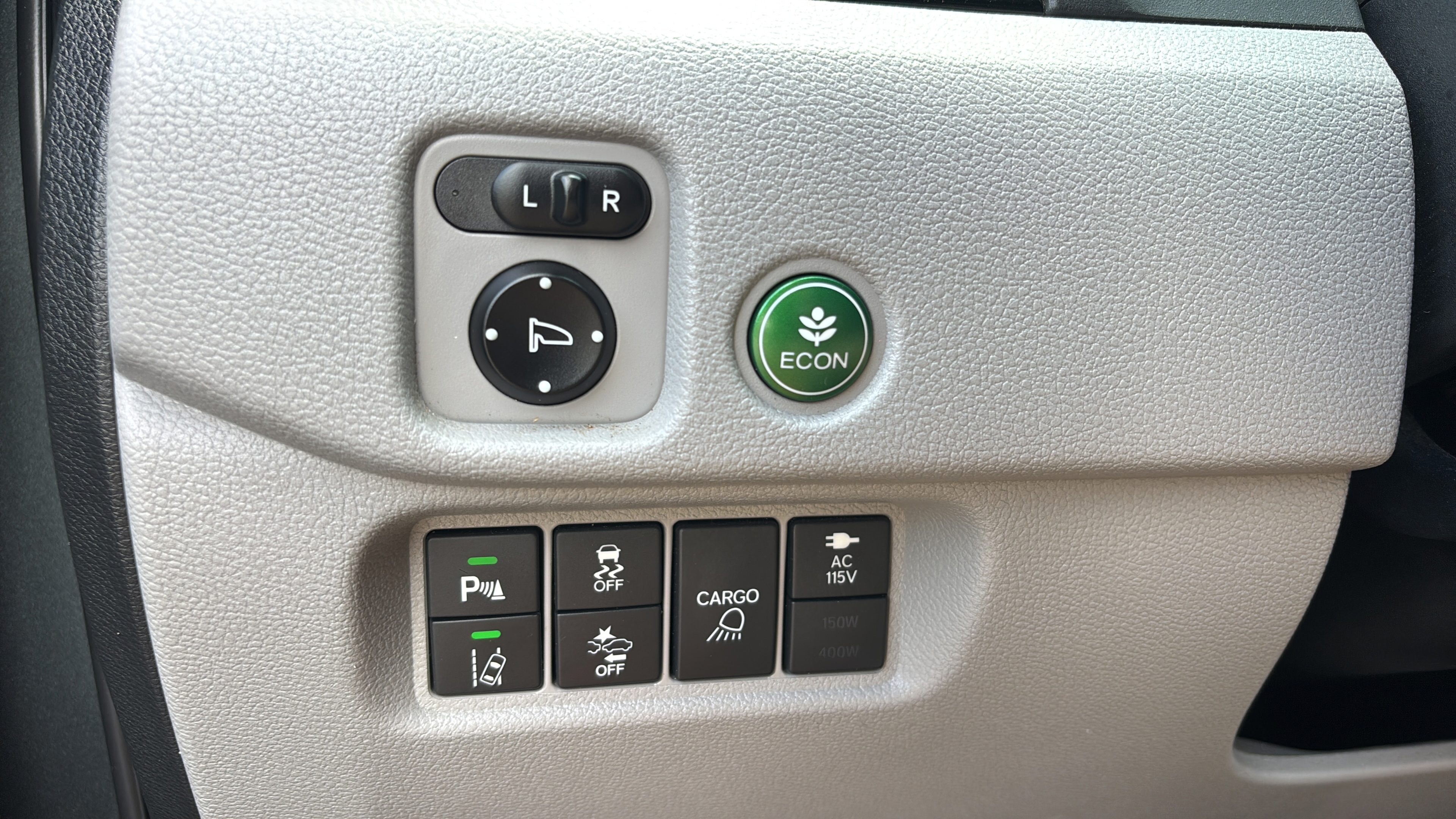 Used 2017 Honda Ridgeline RTL-E image 19