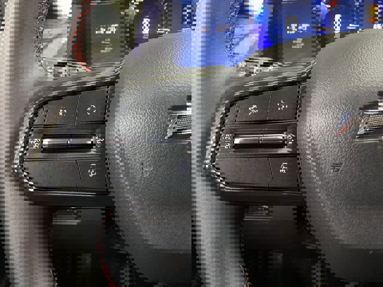 Used 2024 Chevrolet Equinox EV RS image 20