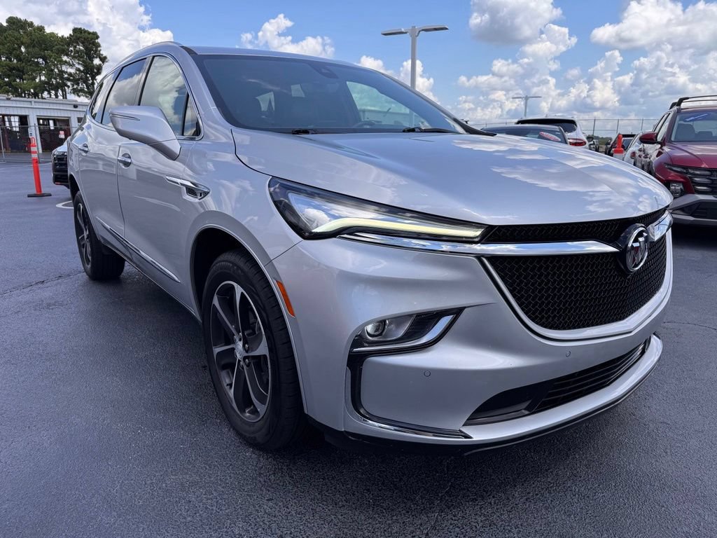 Used 2022 Buick Enclave Essence w/ Sport Touring Edition AWD/4WD image 7