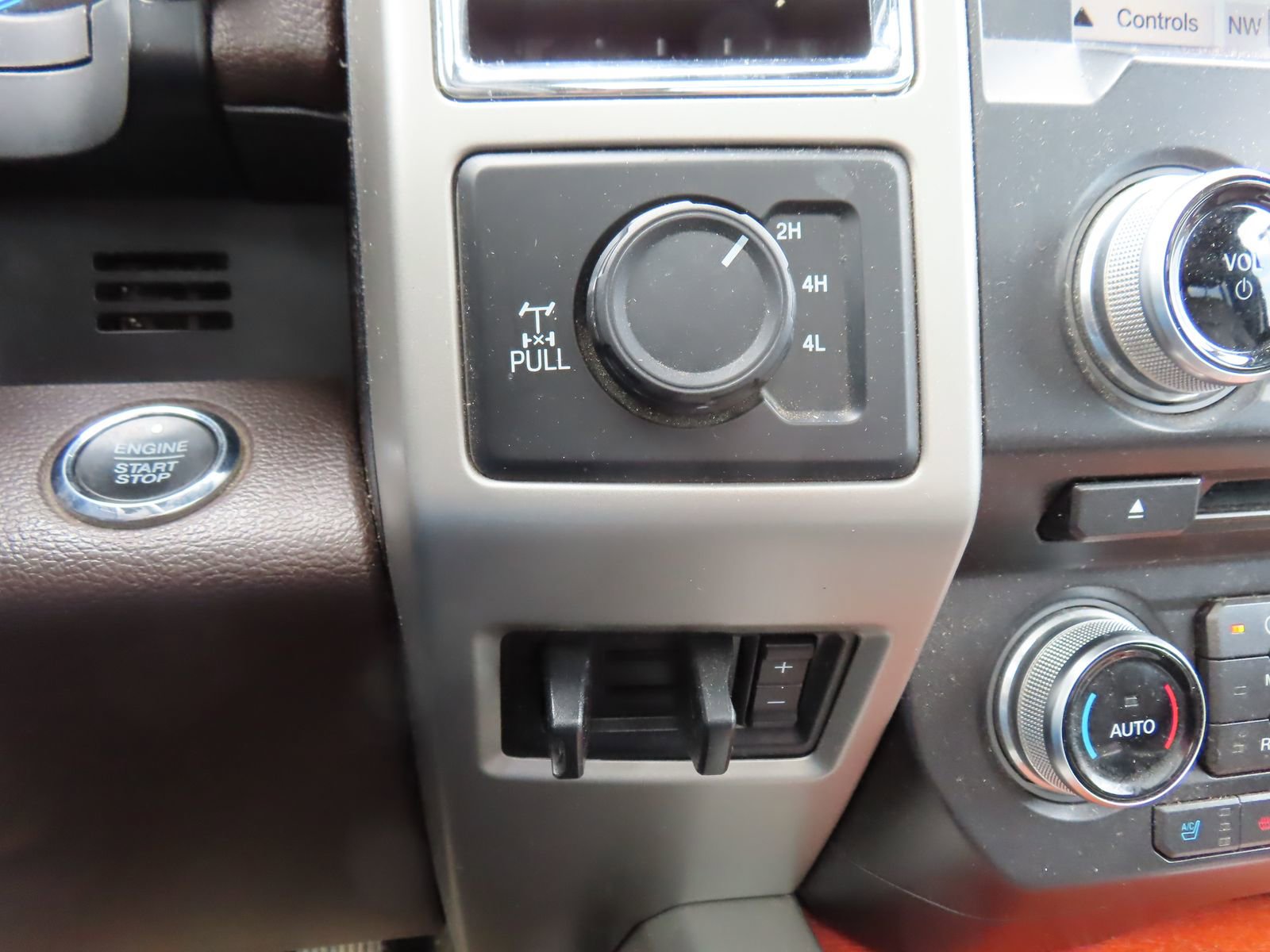 Used 2017 Ford F250 King Ranch w/ King Ranch Ultimate Package image 31